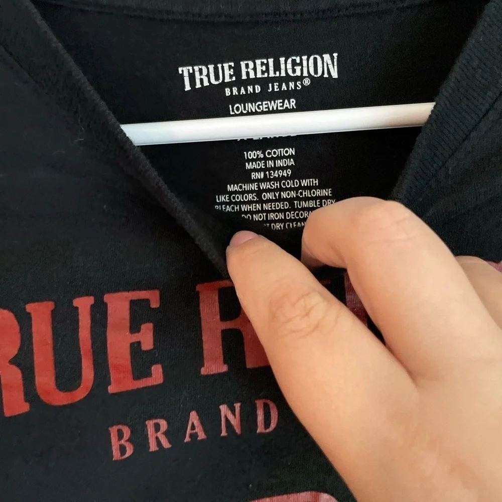 True Religion Black Tee with Red Graphic size L